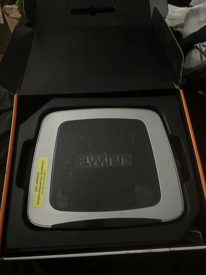 2Wire Gateway 3600HGV Internet Modem 4-Port Wireless Router (AT&T Uverse) - Image 4 of 4