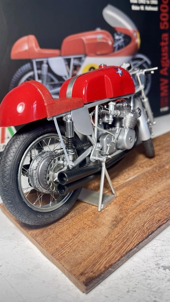 Italeri 1:9. MV Agusta 500-1964 - Immagine 2 di 4