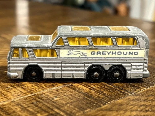 Vintage Matchbox Series No. 66 Greyhound Coach Lesney England *FREE SHIPPING*
