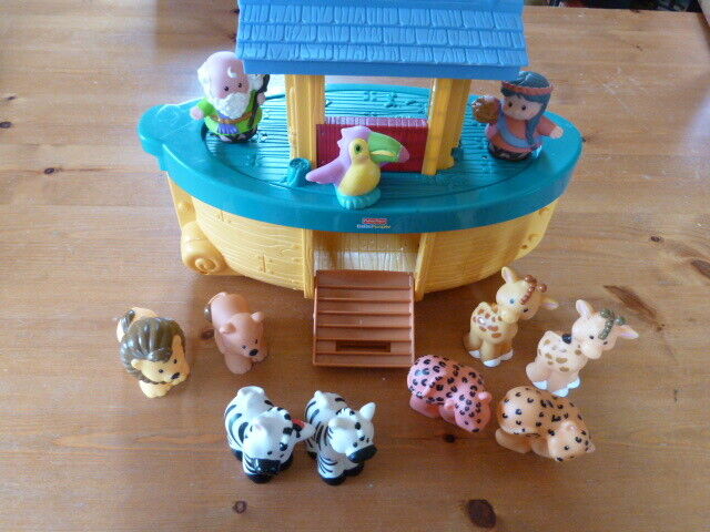 Fisher Price Little People Noah's Ark Play Set with 9 animals and