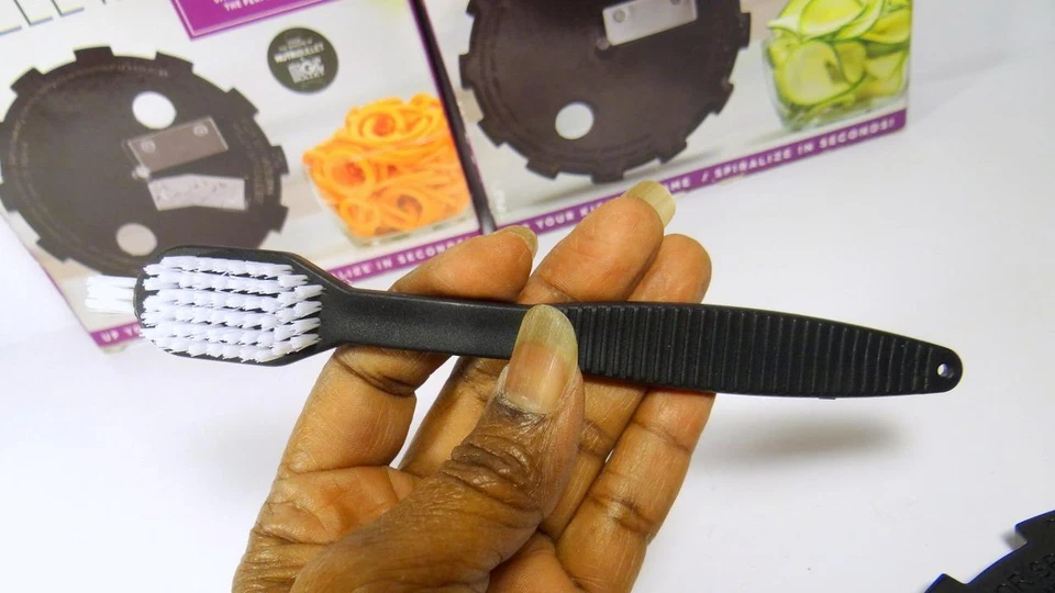 Veggie Bullet BLADES Ribbon Shoestring Fry UDON Spiralizer 2C Brush Cases VB-102 - Image 3 of 4