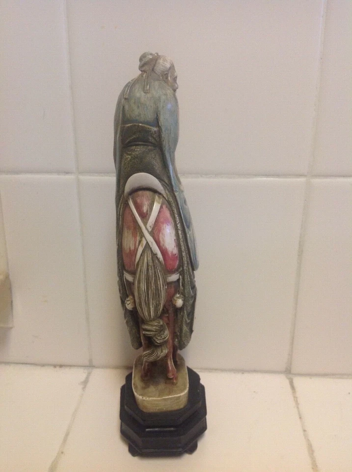 Figura de resina de colección rara marca Kangxi montando a caballo 8" de alto  Foto 4 de 4