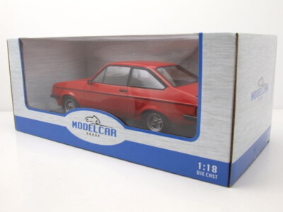 MODELCAR - Voiture de 1977 couleur verte - FORD Escort Mk.II RS 2000