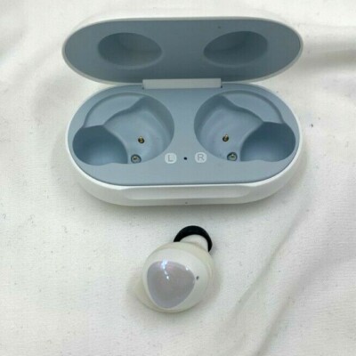 Samsung Galaxy Buds Charging Case And 