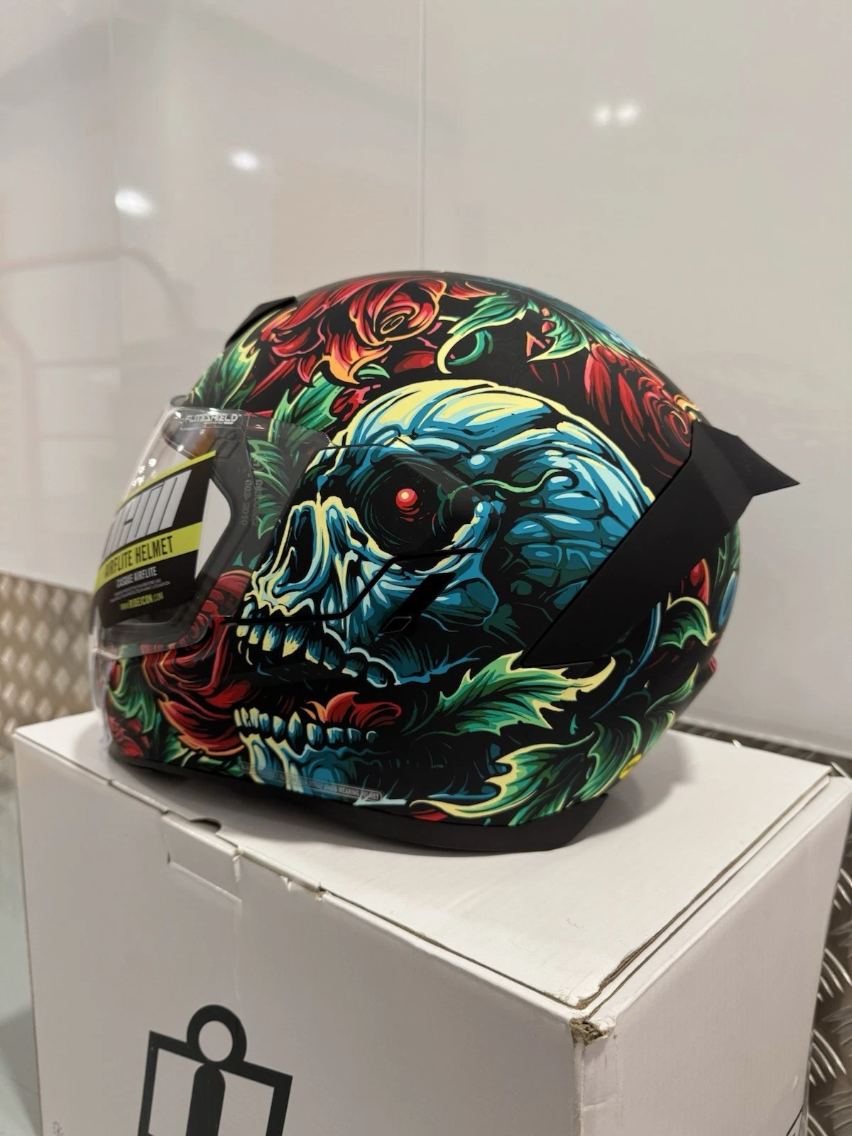 Icon Airflite Omnicrux Full Face Motorcycle MIPS Helmet Size XL Brand New 9