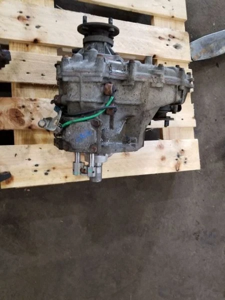 Caja de transferencia automática de 4 cilindros para 97-04 TACOMA 282571 Foto 3 de 4