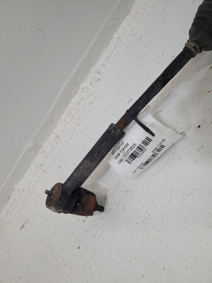 2007 - 2014  CADILLAC ESCALADE Steering Gear Rack Power Rack And Pinion  - Image 4 of 4