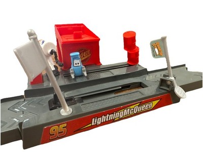 Disney Pixar Cars - Pit Stop Play And Race Launcher