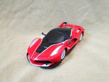 Coche con control remoto Ferrari FXX-K 1:32 DAÑADO (SIN CONTROL REMOTO)