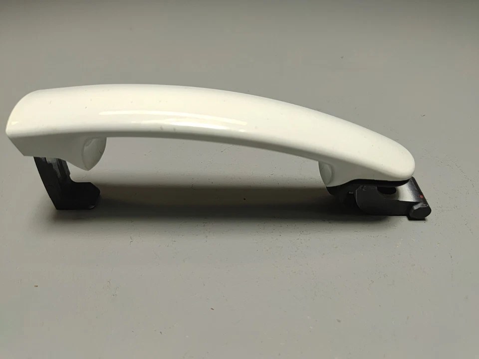 Внешняя белая ручка передней или задней пассажирской двери для Volkswagen Jetta 2011-2018 годов выпуска от оригинального производителя - Изображение 2 из 4