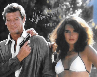 BOND 007 - ALISON WORTH in NUR FÜR IHRE AUGEN. In Pers. COA. 10''x8'' #363