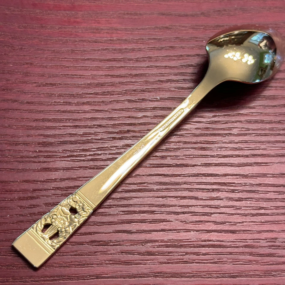 Placa Comunitaria Coronación Oneida Tono Dorado E.P. Cuchara sopera ovalada de postre de latón Foto 2 de 4