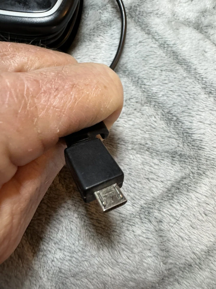 Authentic T-Mobile Universal Micro USB Wall Charger phone and Micro USB - Image 3 of 4