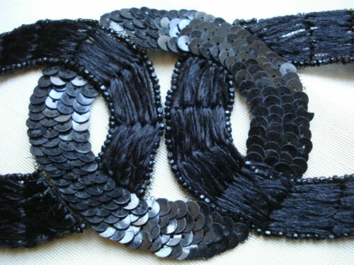 Textiles du XIXe siècle et avant galons en soie