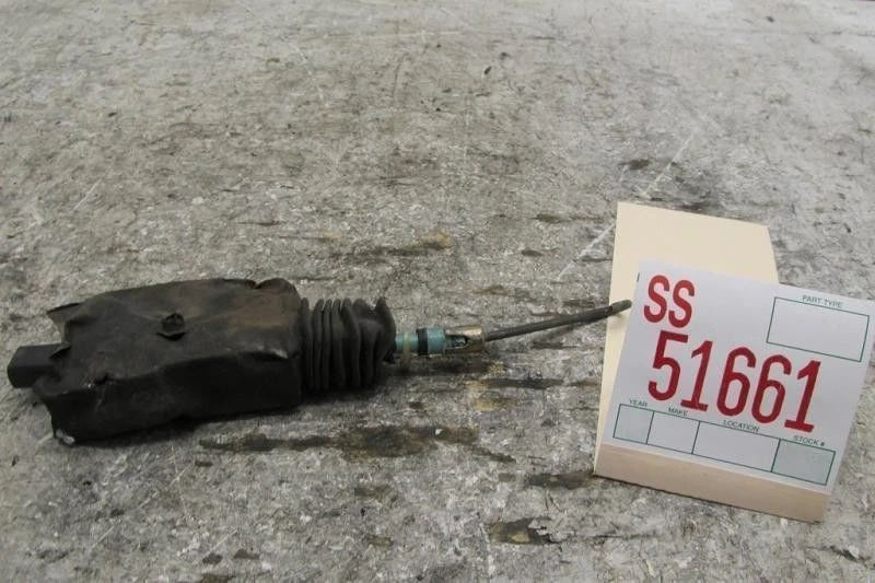 Módulo de bloqueo de puerta Continental 1996 Lincoln lado del conductor izquierdo actuador trasero trasero Foto 2 de 4