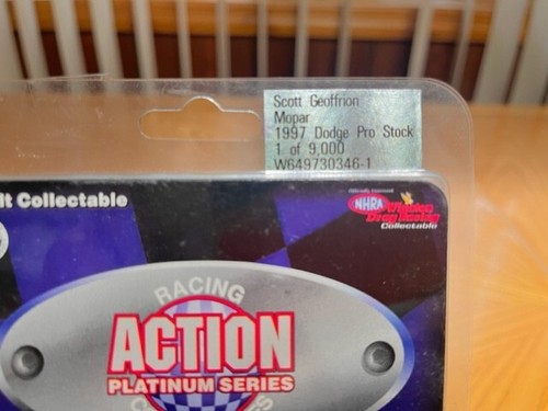 ¡¡¡COCHE DIVERTIDO ACTION PLATINUM SERIES SCOTT GEOFFRION MOPAR!!! ESCALA 1/64 - Imagen 2 de 4