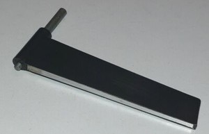 Drehzahlumschalthebel aus PE 720 - Plattenspieler  Ersatzteil