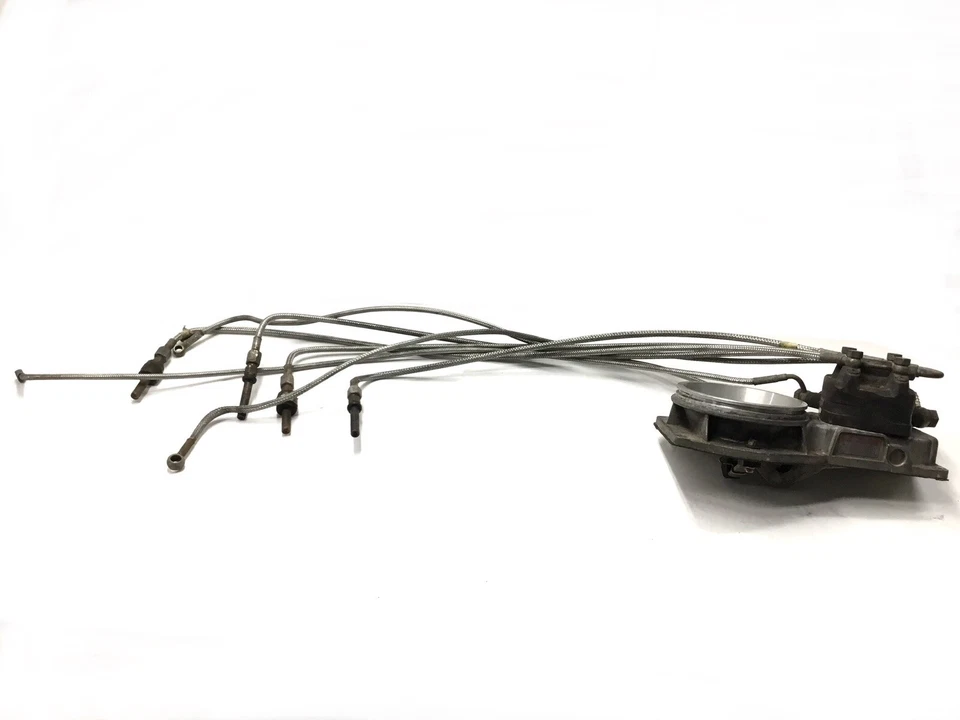 Volkswaggon Pickup BOSCH Fuel Distributer 438100061 / 049133353  438120155 - Image 2 of 4