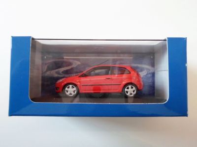 Ford Fiesta Modellauto, Rot, 3-Türer, Baujahr 2002 – Minichamps 1:43, Metall/Kunststoff