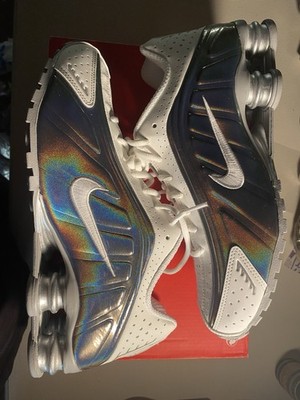 Size 10w 8.5m- Nike Shox R4 White Iridescent W