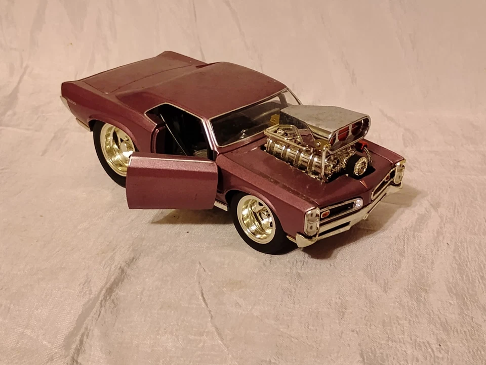 Vintage 2003 Funline Purple Rain 1966 GTO Muscle Machine Die-cast Car 1/18 *GUC* - Image 3 of 4