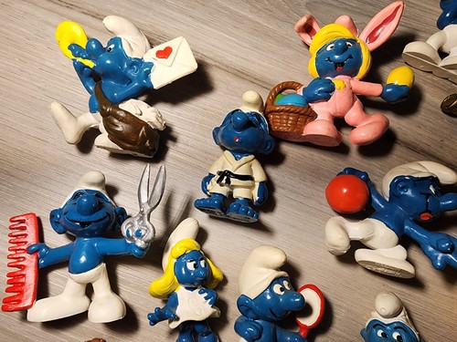 VTG Smurfs Peyo Schleich Assorted Lot of 17 Figures 70s/80s Accessories MUSHROOM - Picture 16 of 24