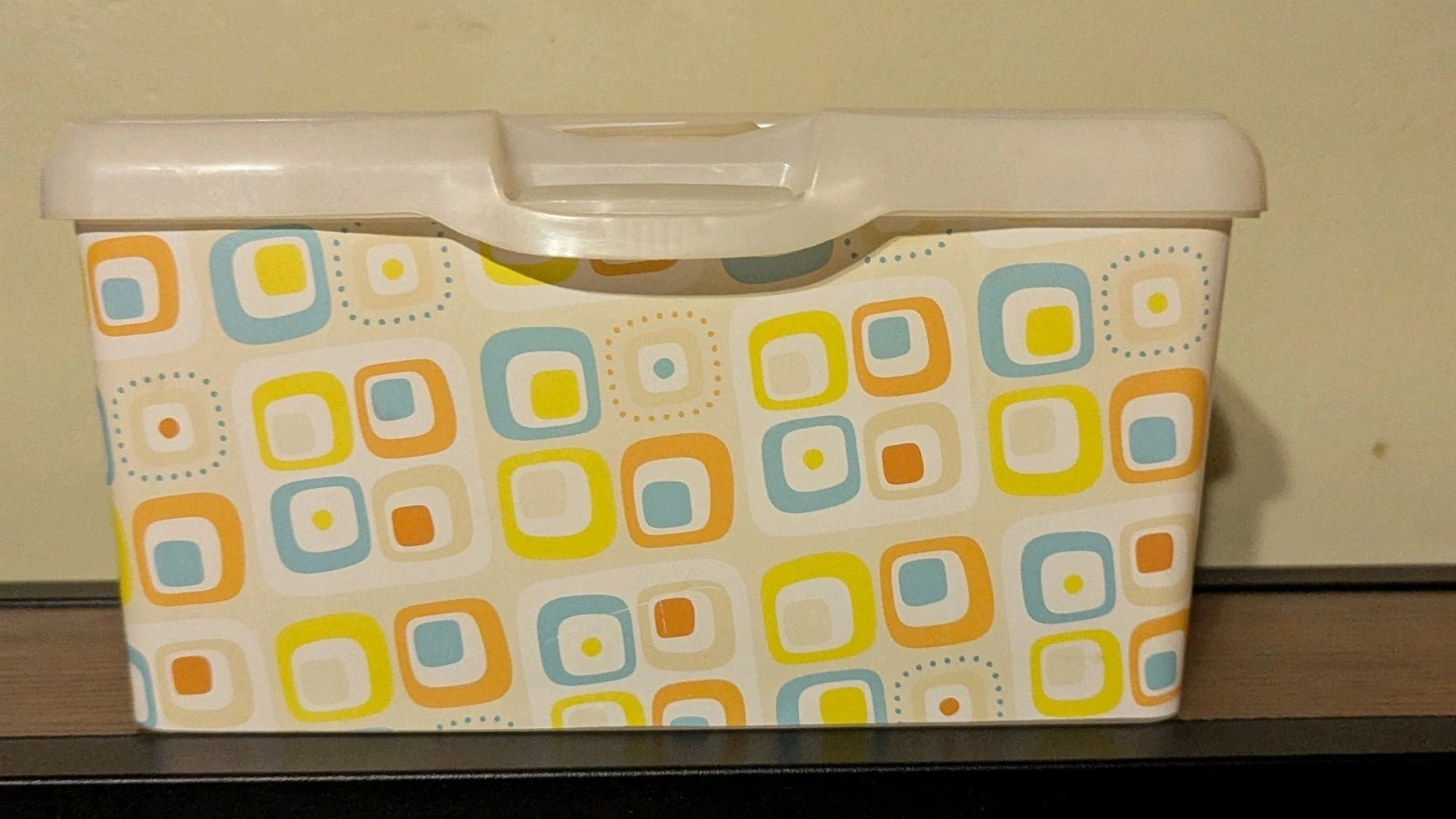 2013 Huggies Refillable Baby Wipes Container, EMPTY, READ DESCRIPTION