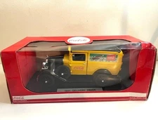 1/18 ( ISB 38 ) NIOB! MOTOR CITY CLASSICS DIE-CAST YELLOW COCA COLA 1931 FORD MO