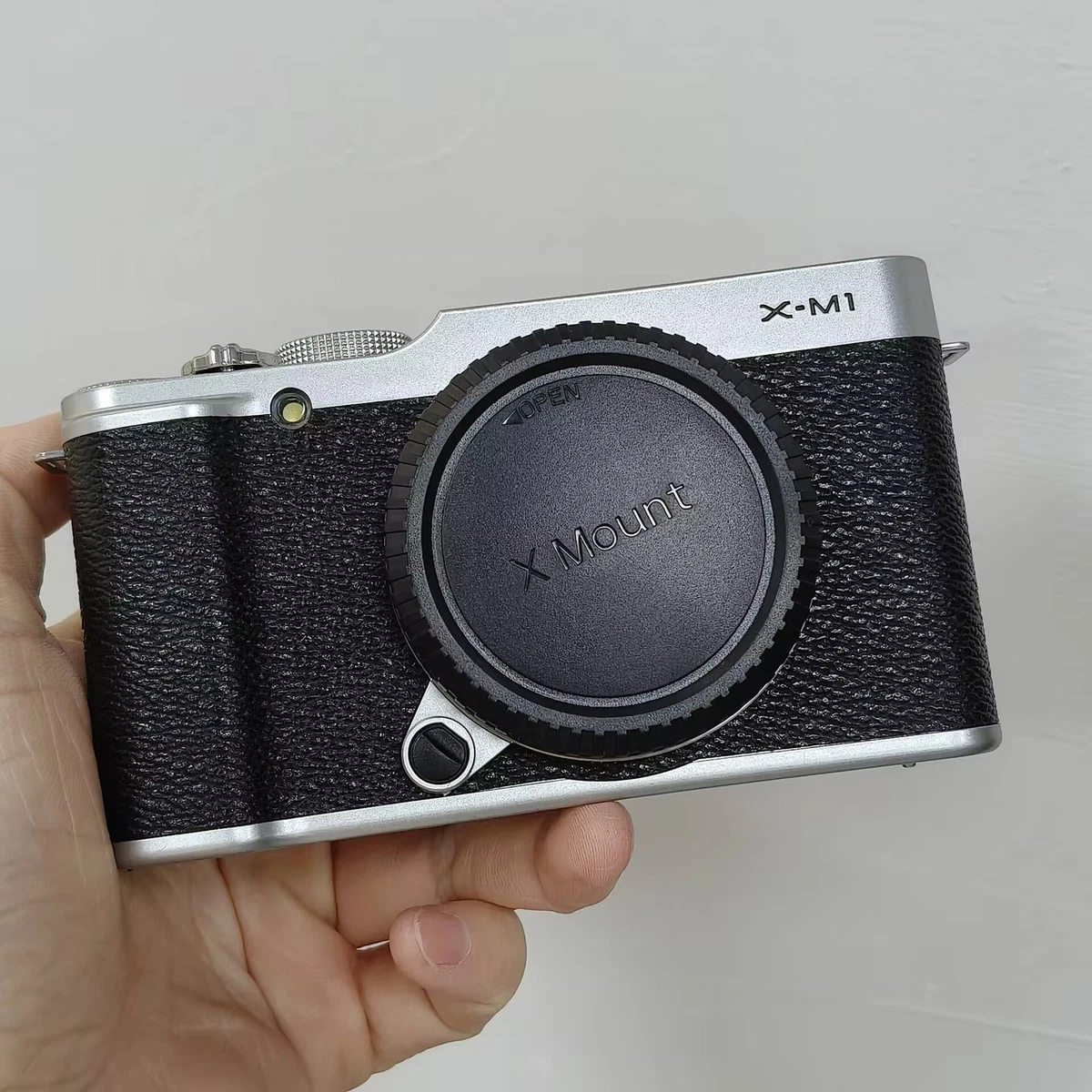 Fujifilm X-M1 Mirrorless Interchangeable Lens Cameras for Sale