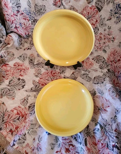 Fiestaware Luncheon Plate Sunflower Yellow 9" Homer Laughlin 2
