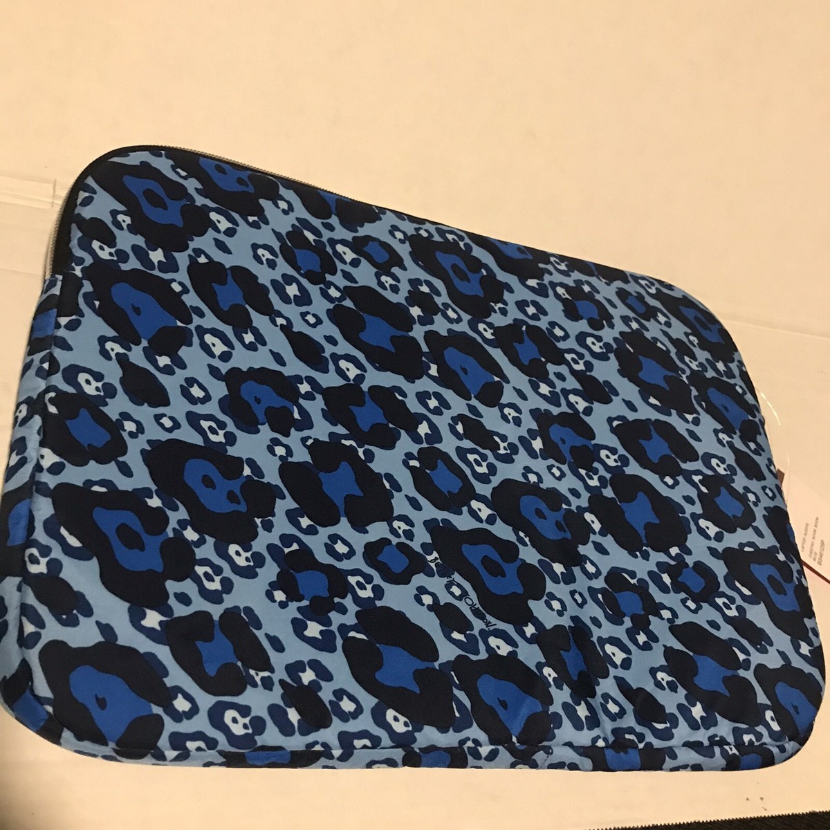 BETSEY JOHNSON LAPTOP SLEEVE BRAND NEW BLUE CHEETAH PRINT