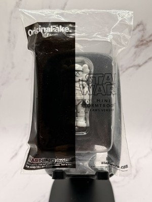 MINI KAWS Storm Trooper original fakeカウズ Kaws Original Fake Star Wars Mini Stormtrooper Sealed And Unopened