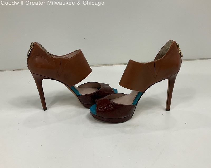 Vince Camuto Brown Heels Size Women's 7