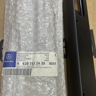 A6397432430 9051 MERCEDES BENZ W639 VITO REAR TAILGATE HANDLE