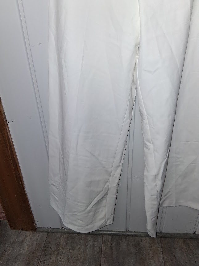 Picture 3 of 8