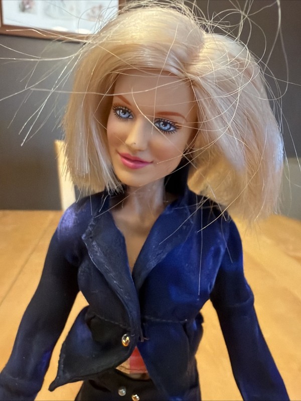 Charlie’s Angels Natalie Cameron Diaz  In Navy Suit Loose Doll Jakks Pacific