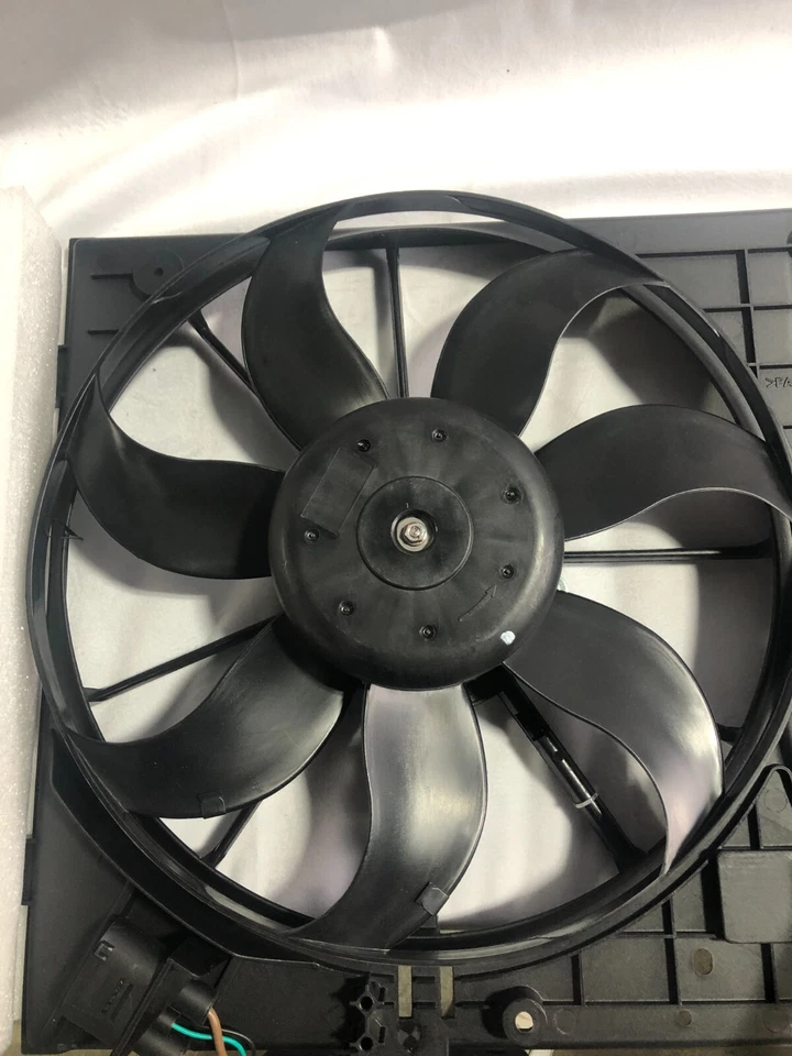 Conjunto de ventilador de radiador y condensador doble TYC 621490 Foto 2 de 4