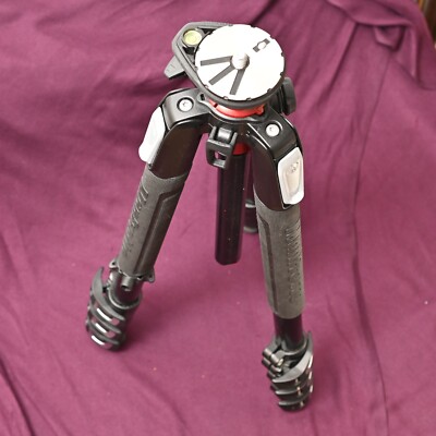 Manfrotto 190 4-SECTION FOR SALE IN VERY GOOD CONDITION/ NO HEAD INCLUDED/ READ