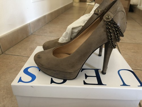 GUESS DECOLTE' TACCO ALTO 9 CM.PLATEAU 1 CM.PELLE NAPLAK STAMPATA EFFETTO  MACULATO RIF.459