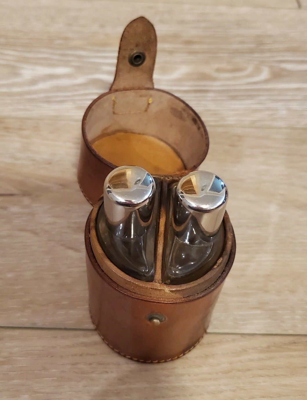 estuche antiguo de de viaje con 2 botellas de perfume para después del afeitado colonia | eBay