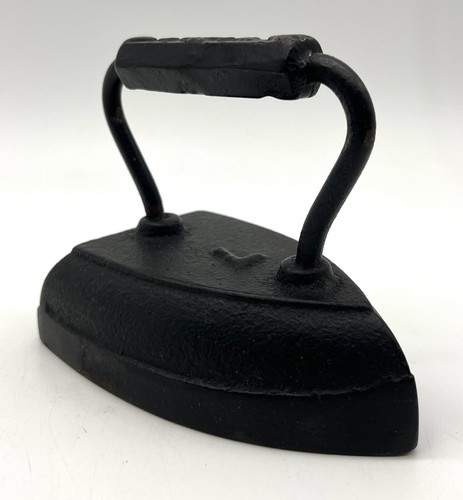 Antique Cast Iron Wapak #7 Sad Iron Door Stop - Picture 3 of 14