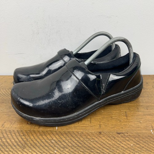Klogs Shoes Womens 9 W Black Shiny Comfort Slip On Work Wear Nurse Clogs - Picture 2 of 10