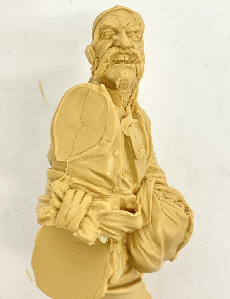 Testors HSO Model Master Black Dog The Pirate 1:8 Resin Model Kit 4901 New - Image 4 of 4