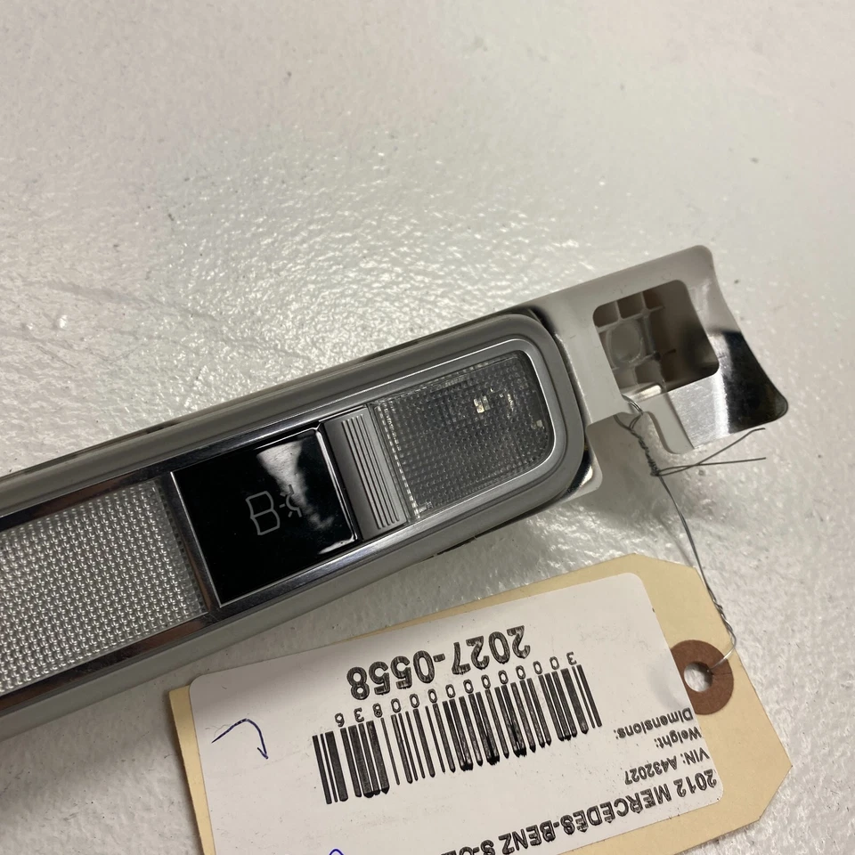 Задний левый фонарь для чтения со стороны водителя 2007 - 2013 MERCEDES-BENZ W221 S550 OEM - Изображение 4 из 4