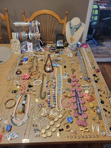 Antique To Costume Jewelry Lot 300+ Pieces Trifari, SARAH COVENTRY, Monte More