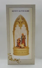 Cracker Barrel Nativity Glitter Globe Light up Motion Christmas