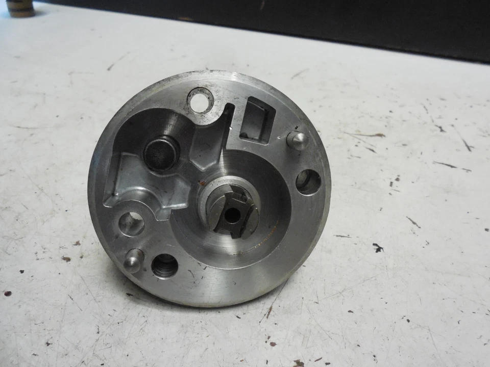 Transmission Gearbox Secondary Pump Housing 1262770520 Mercedes Benz W123 300D - Image 4 of 4