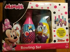 DISNEY JUNIOR MINNIE BOWLING SET INCLUDES 6 BOWLING PINS  1 BALL