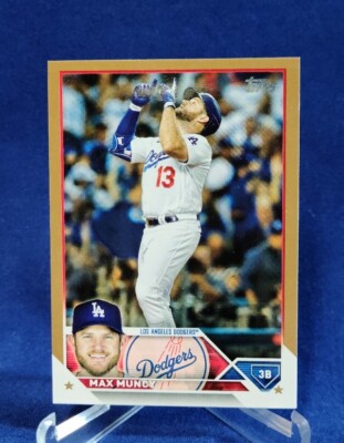 2023 Topps Series 2 ~ Max Muncy #519 GOLD Parallel /2023 ~ Dodgers