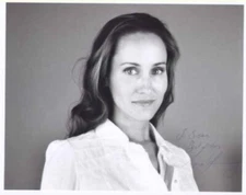 Nina Young - Actress - Signed Photo - COA (21139)